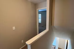 952 Hartford Village Blvd, Columbus, OH 43228 - Photo 26