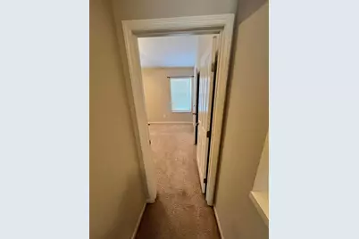 952 Hartford Village Boulevard, Columbus, OH 43228 - Photo 28