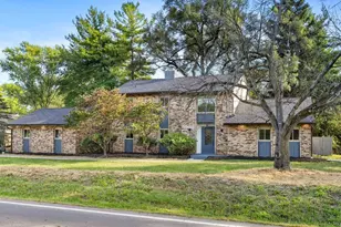 2687 Snouffer Rd, Columbus, OH 43235 - Photo 2