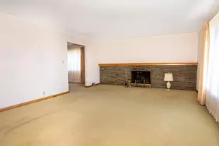 1681 Knob Hill Dr, Coshocton, OH 43812 - Photo 12