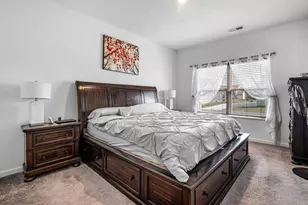 418 Quincy Cir, London, OH 43140 - Photo 8