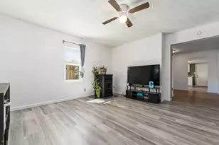 575 Renick Ave, Circleville, OH 43113 - Photo 6