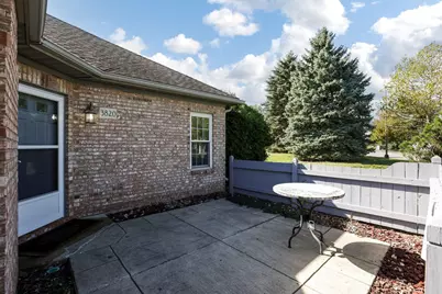 3820 Falls Circle Drive, Hilliard, OH 43026 - Photo 8