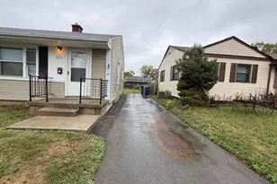 886 Carolyn Ave, Columbus, OH 43224 - Photo 4