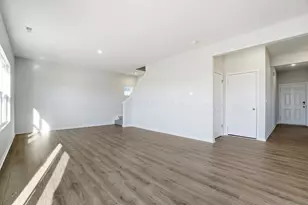 1103 Hartford Ln, London, OH 43140 - Photo 6