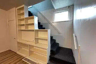 227 Pine St, Coshocton, OH 43812 - Photo 10