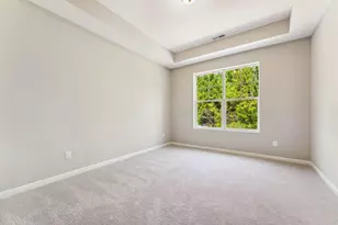 6040 Naughten Pond Dr, Columbus, OH 43213 - Photo 4