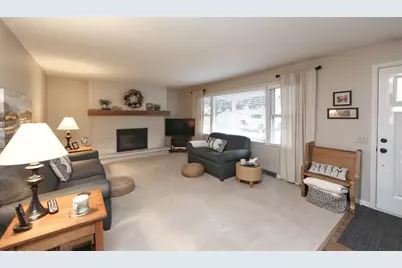 301 Teryl Drive, Mount Vernon, OH 43050 - Photo 4