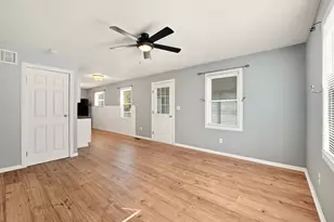 396 Lynn Dr, Marion, OH 43302 - Photo 2