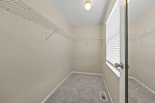 7673 Harbour Town Dr, Pickerington, OH 43147 - Photo 18