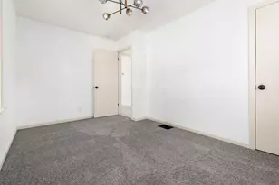 1711 Piedmont Rd, Columbus, OH 43224 - Photo 14