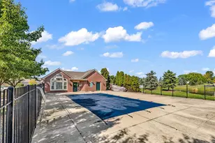 789 Hidden Springs Dr, Lewis Center, OH 43035 - Photo 32