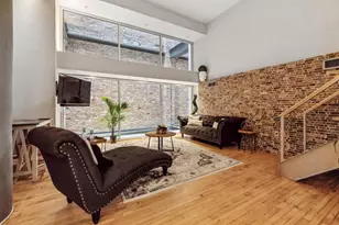 106 N High St, Columbus, OH 43215 - Photo 2