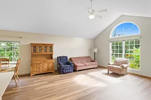 1962 N Farmbrook Creek N, Grove City, OH 43123 - Photo 4