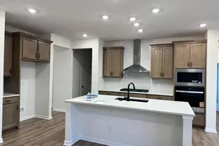391 Cardinal Pt Dr, Delaware, OH 43015 - Photo 2