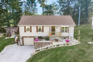 209 Fancy St, Somerset, OH 43783 - Photo 2