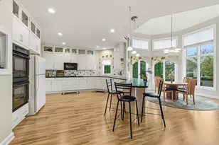 10010 Beckford Ct, Powell, OH 43065 - Photo 16