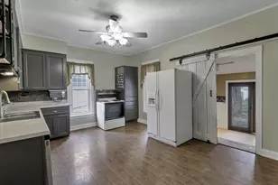 106 Union St, Centerburg, OH 43011 - Photo 8