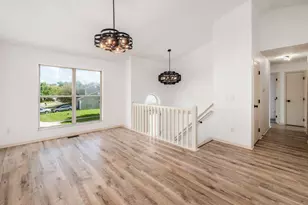 4655 Parkwick Dr, Columbus, OH 43228 - Photo 8