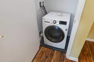 1620 E Broad St, Columbus, OH 43203 - Photo 14