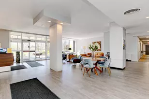 1620 E Broad St, Columbus, OH 43203 - Photo 32