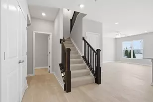 5488 Fawnsbury Ct, Powell, OH 43065 - Photo 4