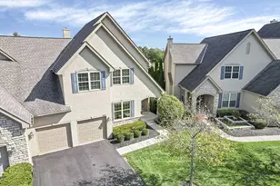 8021 Hillingdon Dr, Powell, OH 43065 - Photo 2