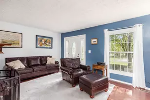 452 Pamlico St, Columbus, OH 43228 - Photo 2