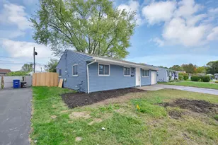 2496 Navarre Rd, Columbus, OH 43207 - Photo 2