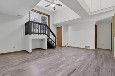 852 Wallace Road, Little Hocking, OH 45742 - Photo 8