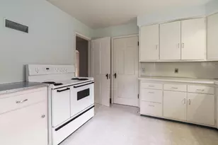 123 W South St, Worthington, OH 43085 - Photo 18