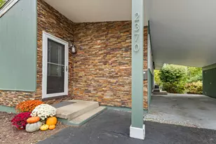 2370 Zollinger Rd, Columbus, OH 43221 - Photo 4