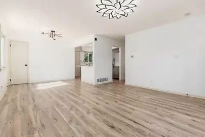 4241 Ashgrove Drive, Grove City, OH 43123 - Photo 8