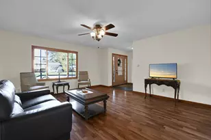 49 Kenwick Cir, Granville, OH 43023 - Photo 4