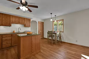 49 Kenwick Cir, Granville, OH 43023 - Photo 6