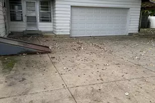 2734 Alder Vista Dr, Columbus, OH 43231 - Photo 2