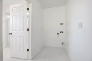 27 S Oakley Ave, Columbus, OH 43204 - Photo 14