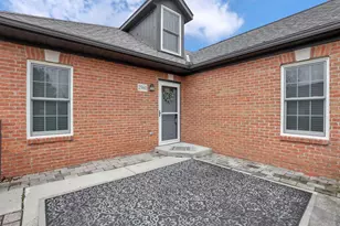 2560 Trotterslane Dr, Columbus, OH 43235 - Photo 6