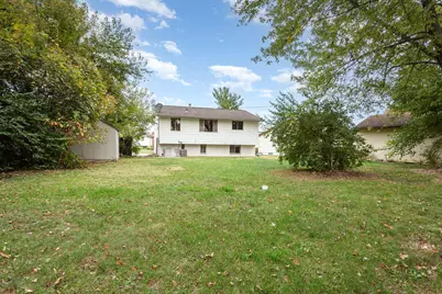 1687 Brookfield Square S, Columbus, OH 43229 - Photo 26