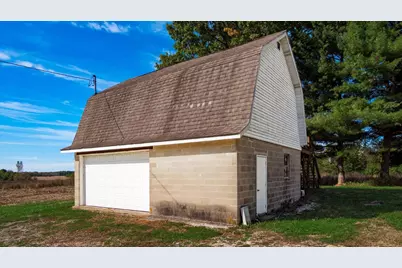 9915 Lancaster Newark Road NE, Baltimore, OH 43105 - Photo 10