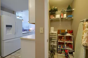 1948 S Farmbrook Creek S, Grove City, OH 43123 - Photo 28