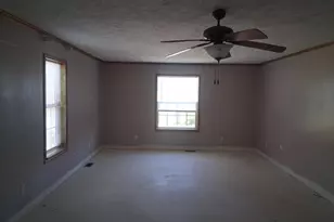 9292 Hood Rd, New Straitsville, OH 43766 - Photo 10