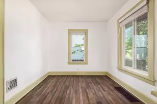 572 Bulen Ave, Columbus, OH 43205 - Photo 10