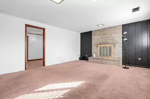 5268 Carbondale Dr, Columbus, OH 43232 - Photo 18