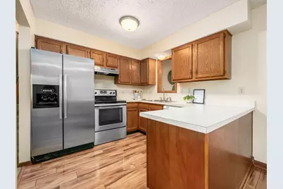 3894 Maidens Larne Drive, Columbus, OH 43221 - Photo 8