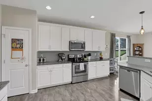 549 Crestview Dr, Lithopolis, OH 43136 - Photo 12