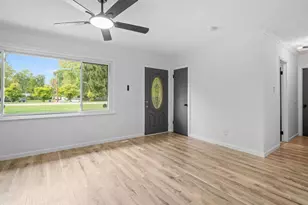 1618 S Hamilton Rd, Columbus, OH 43227 - Photo 4