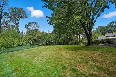 4115 Woodbridge Road, Columbus, OH 43220 - Photo 4