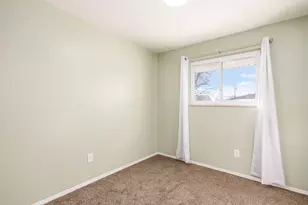 884 Bruckner Rd, Columbus, OH 43207 - Photo 18