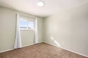 884 Bruckner Rd, Columbus, OH 43207 - Photo 20